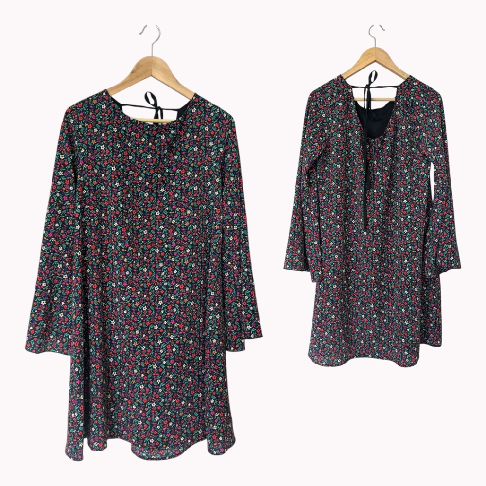 🖤🌸 Molly Bracken Ditsy Floral Shift Dress w/ Bell Sleeves & Tie Detail, M